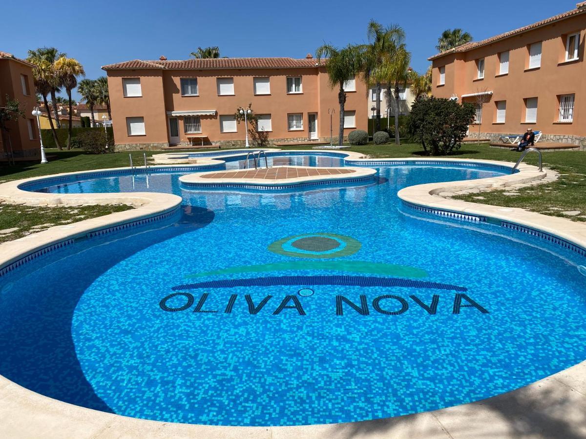 Apartment Sevilla III Golf ,Big Pool And Seaside โอลิบา ภายนอก รูปภาพ