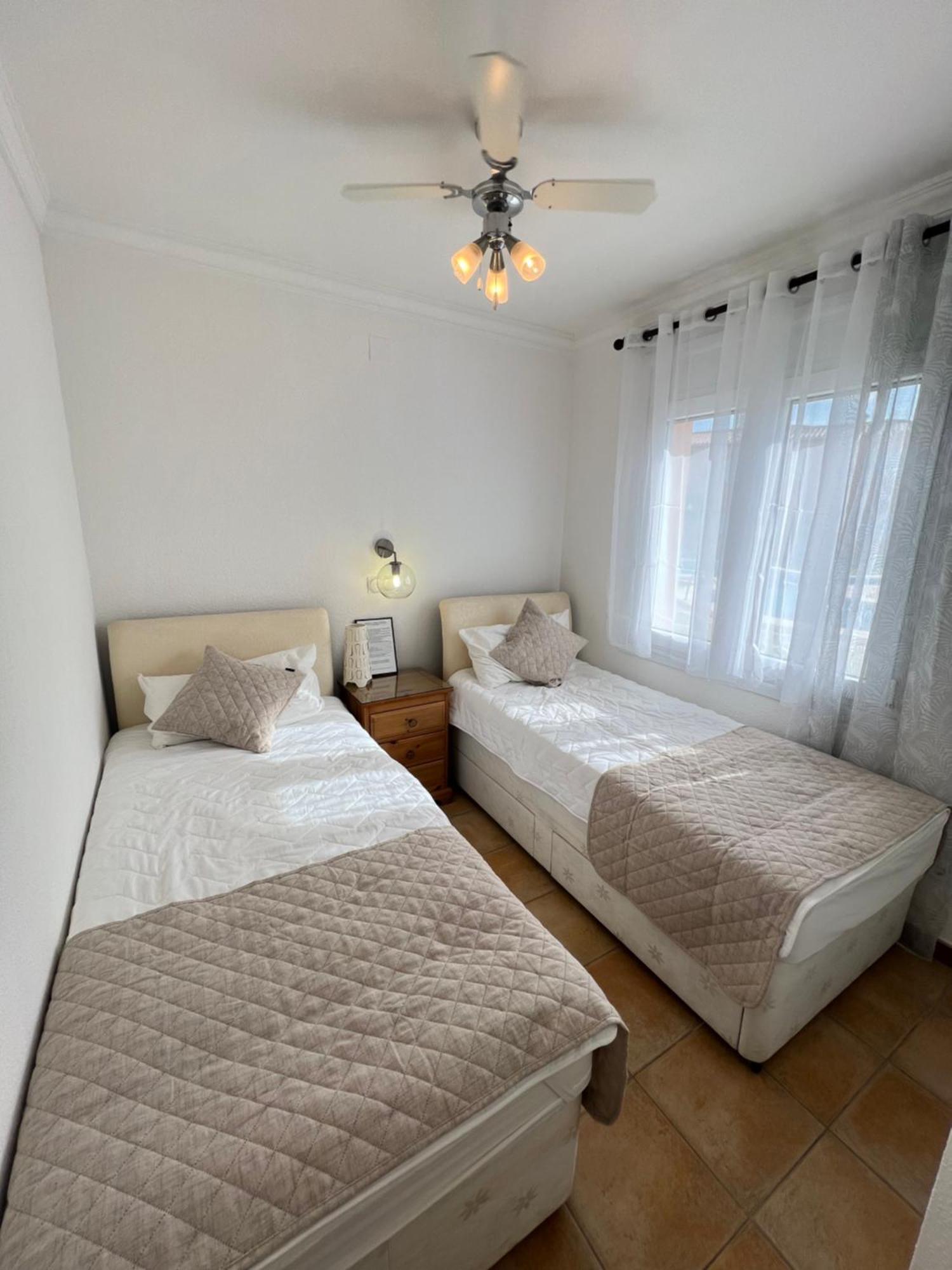 Apartment Sevilla III Golf ,Big Pool And Seaside โอลิบา ภายนอก รูปภาพ